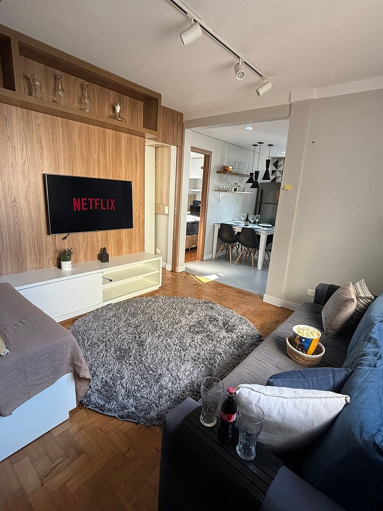 Apê Completo em Santa Cecília com AC | Delfhy