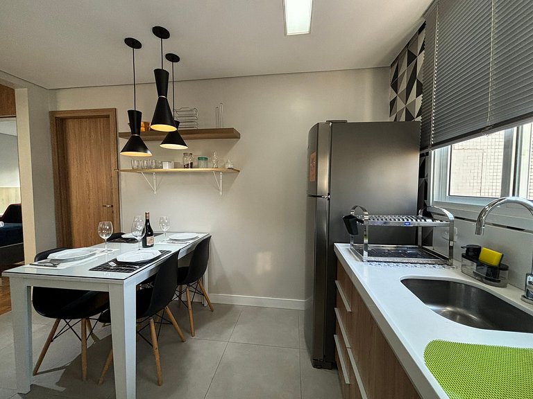 Apê Completo em Santa Cecília com AC | Delfhy