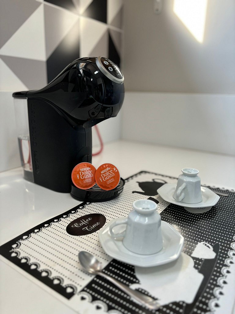 Apê Completo em Santa Cecília com AC | Delfhy