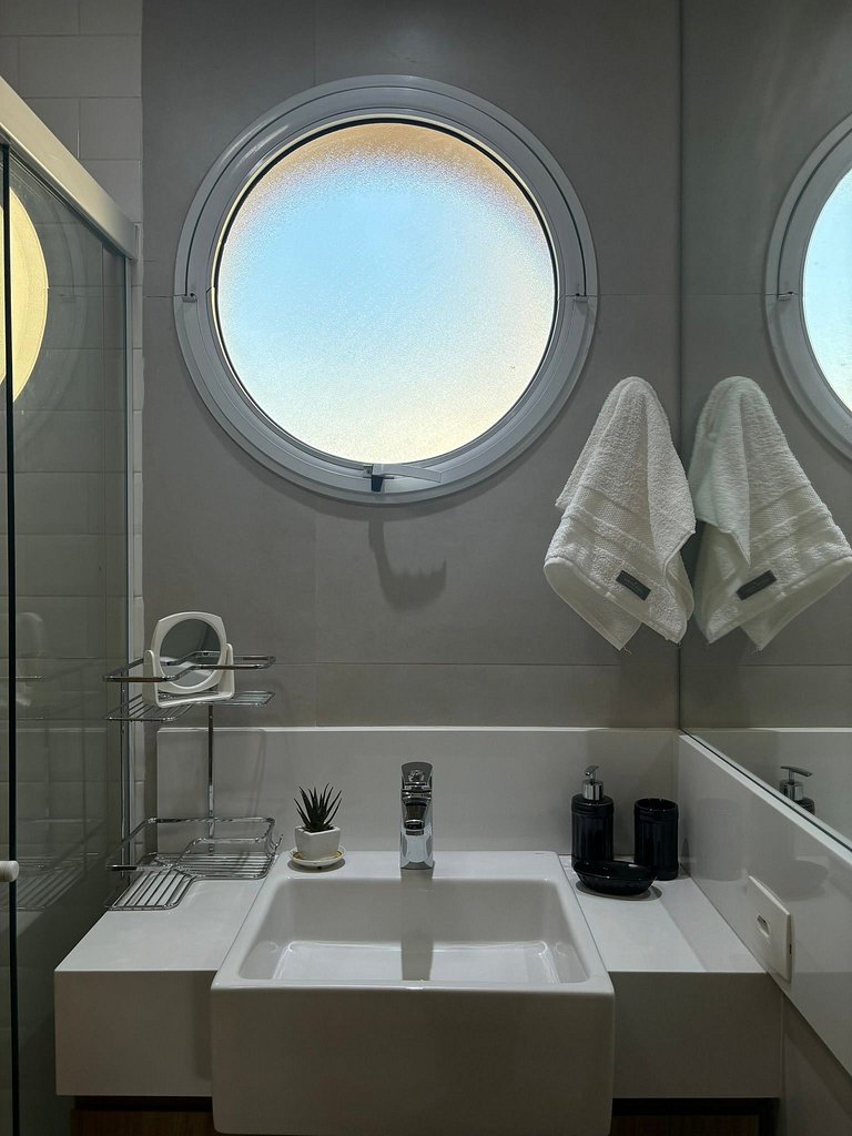 Apê Completo em Santa Cecília com AC | Delfhy