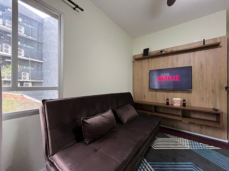 Flat na Liberdade c/AC | Próx.Faculdades&Hospitais