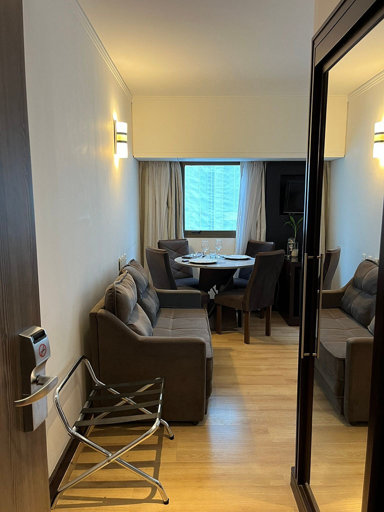 Flat no Itaim | Exclusividade & Conforto - Delfhy