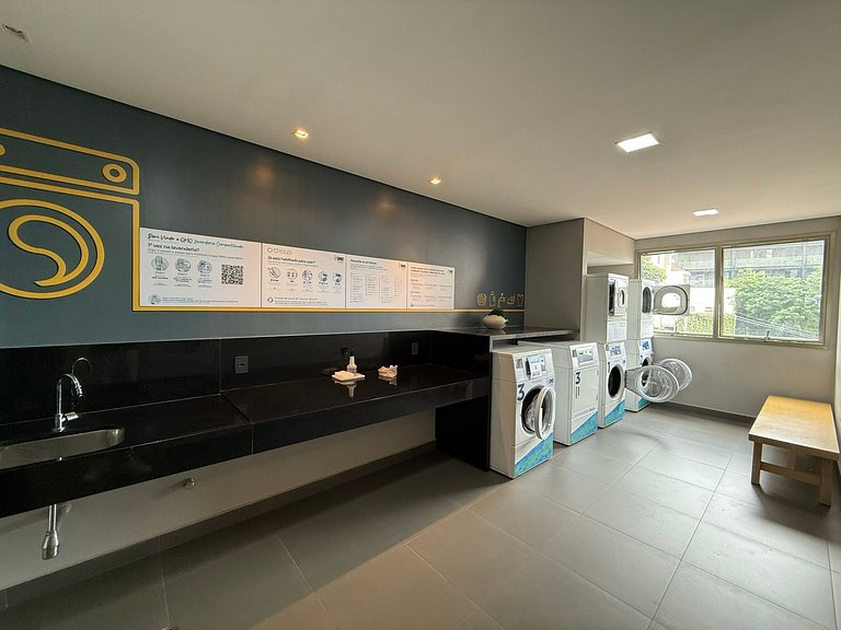 Studio Incrível na Vila Madalena com AC | Delfhy