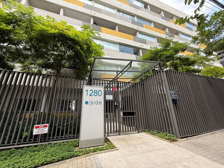 Studio Incrível na Vila Madalena com AC | Delfhy