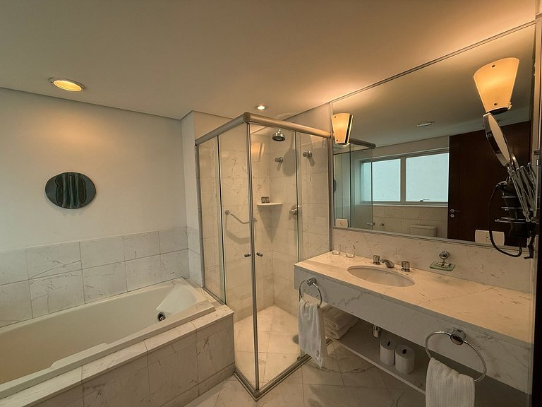 George V Itaim Bibi - Flat Alto Padrão | Delfhy