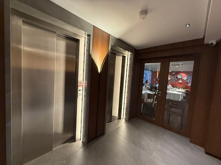 George V Itaim Bibi - Flat Alto Padrão | Delfhy