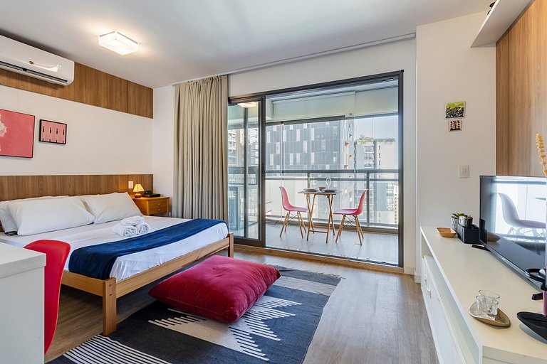 Belíssimo Studio na Vila Madalena c/ AC | Delfhy
