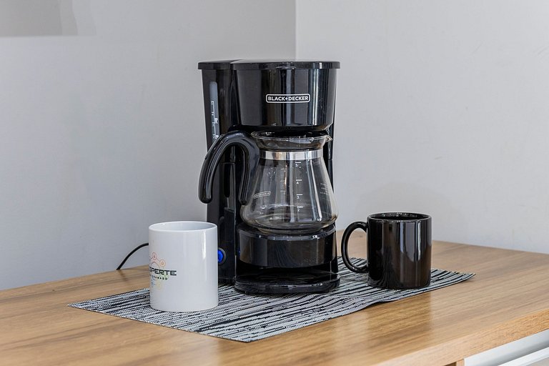 Studio na Vila Madalena c/ varanda e AC | Delfhy