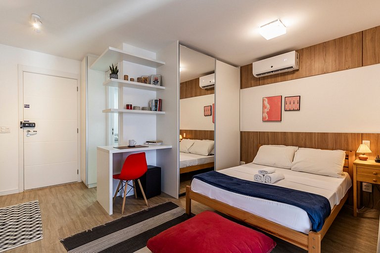 Belíssimo Studio na Vila Madalena c/ AC | Delfhy