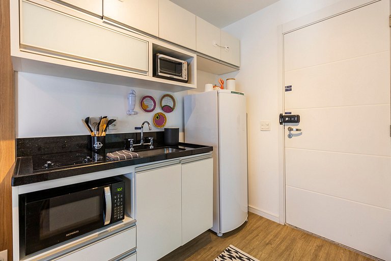 Belíssimo Studio na Vila Madalena c/ AC | Delfhy