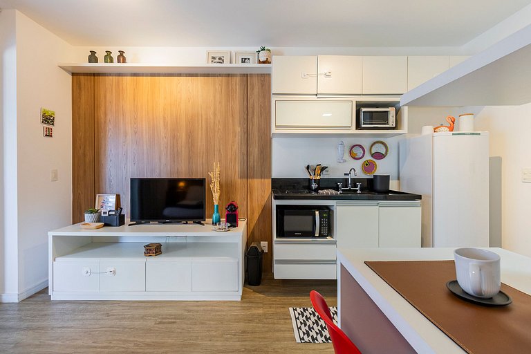 Belíssimo Studio na Vila Madalena c/ AC | Delfhy