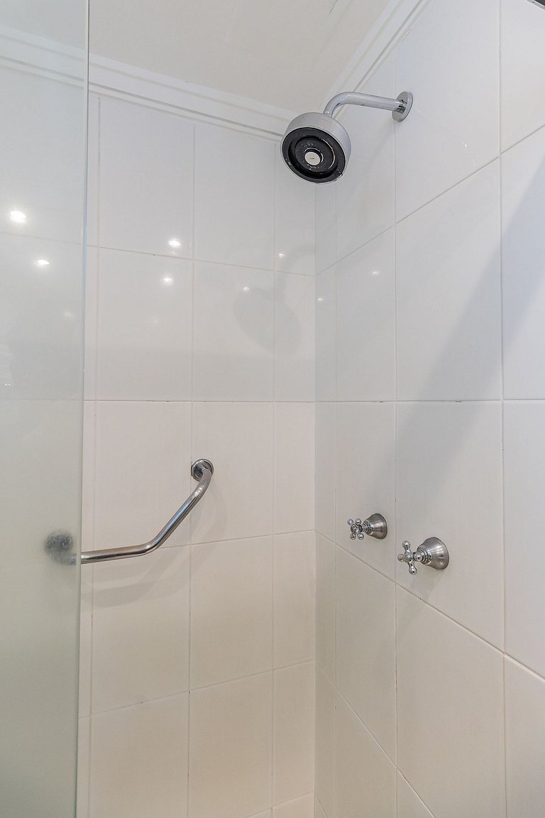 Flat Moderno Hotel Slaviero GRU até 4p | Delfhy