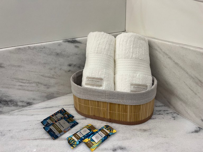 Flat Hotel Slaviero GRU 2 Quartos até 6p | Delfhy