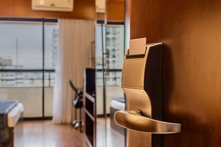 Flat Hotel Paulista c/ AC, Vaga e Wi-Fi | Delfhy