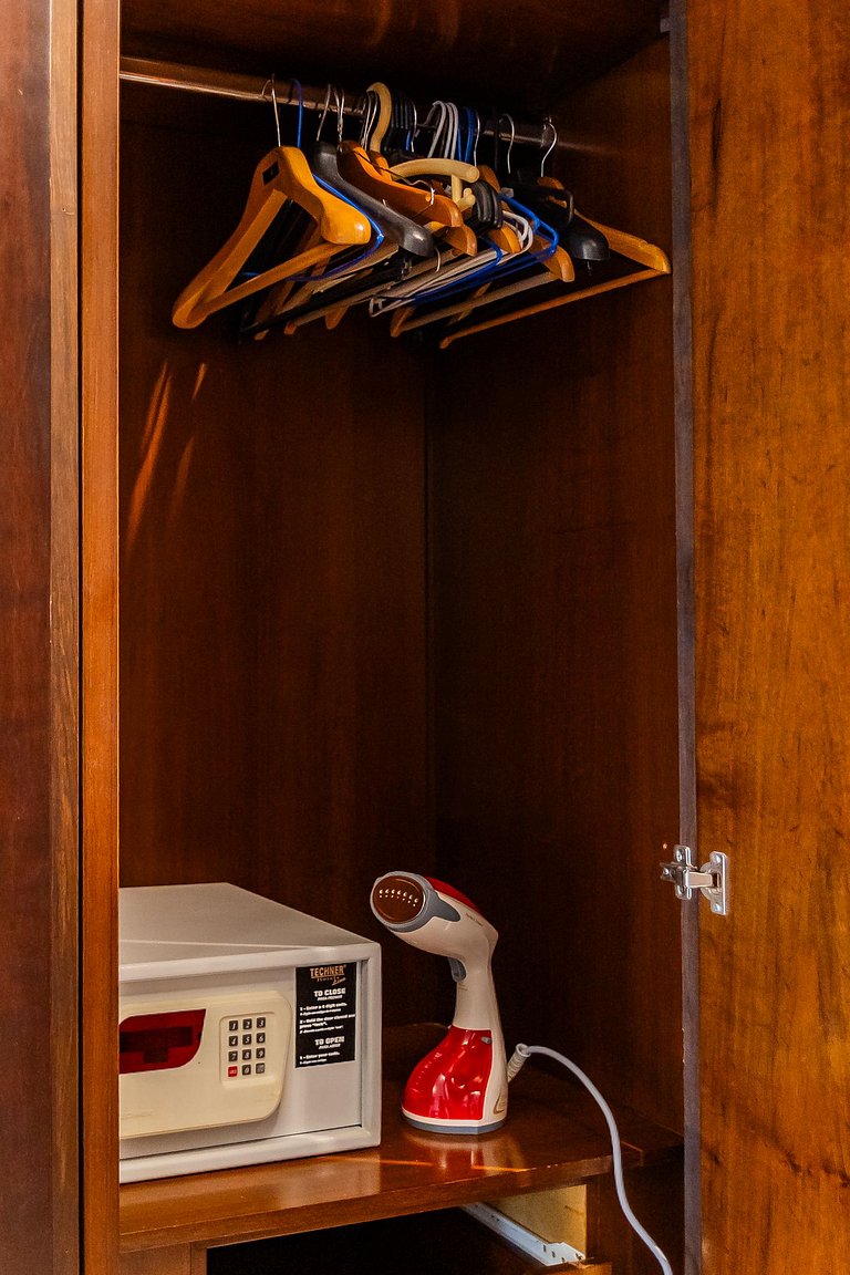 Flat Hotel Paulista c/ AC, Vaga e Wi-Fi | Delfhy