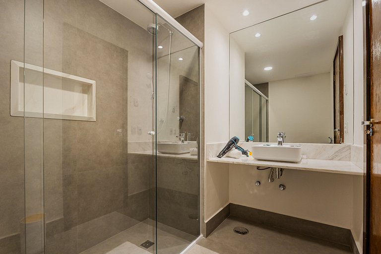 Moderno Flat Paulista Hotel | Vaga, AC e Wi-Fi