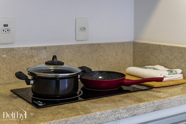 Studio c/ Bela Vista na Vila Mariana Garagem + AC