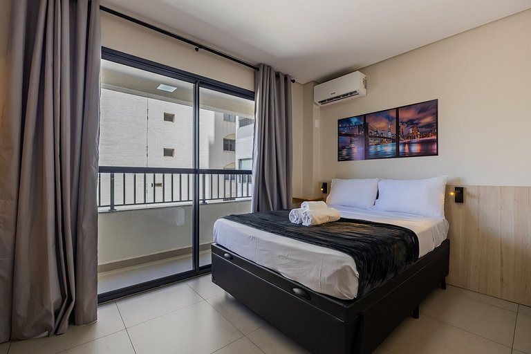 Belo Studio Vila Mariana | Wi-Fi + AC + Varanda