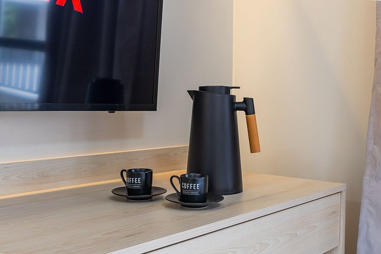 Belo Studio Vila Mariana | Wi-Fi + AC + Varanda