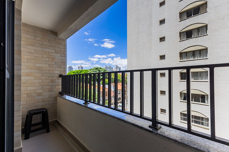Belo Studio Vila Mariana | Wi-Fi + AC + Varanda