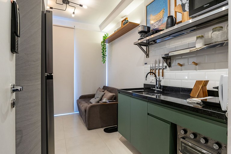 Studio Moderno na Vila Madalena c/ AC | Delfhy