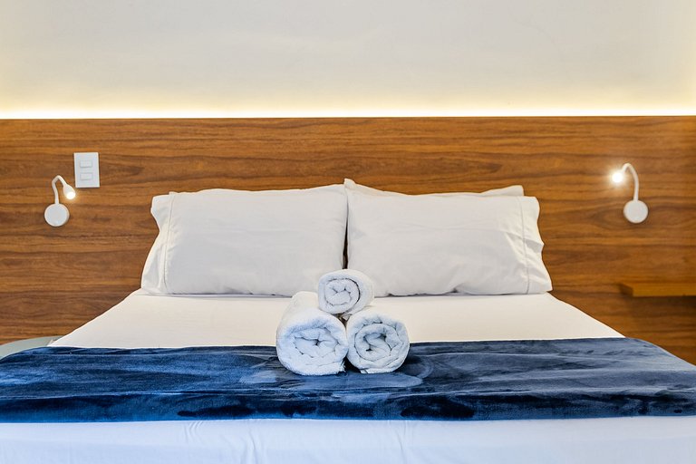 Studio Moderno na Vila Madalena c/ AC | Delfhy