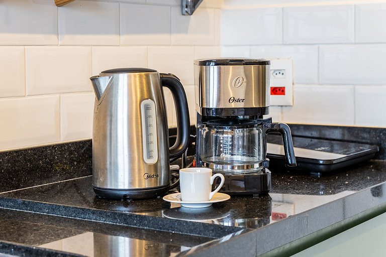 Studio Moderno na Vila Madalena c/ AC | Delfhy