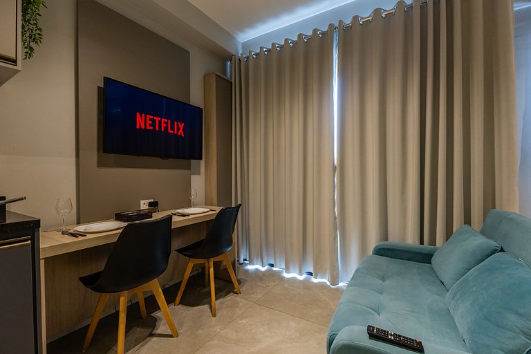 Autêntico Studio Vila Madalena Wifi + AC | Delfhy