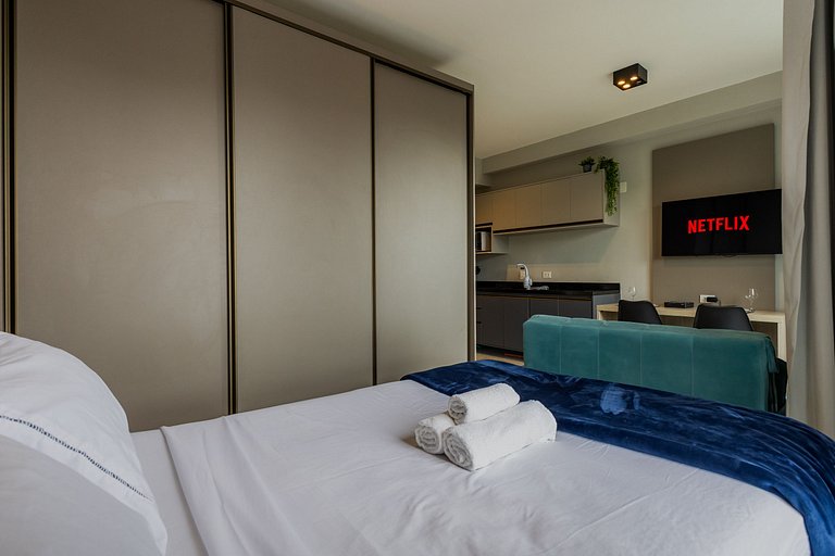 Autêntico Studio Vila Madalena Wifi + AC | Delfhy