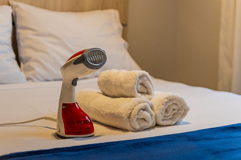 Studio Elegante na Vila Madalena c/ Varanda + AC