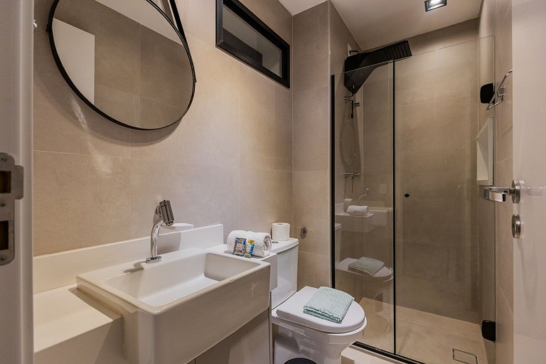 Studio Elegante na Vila Madalena c/ Varanda + AC