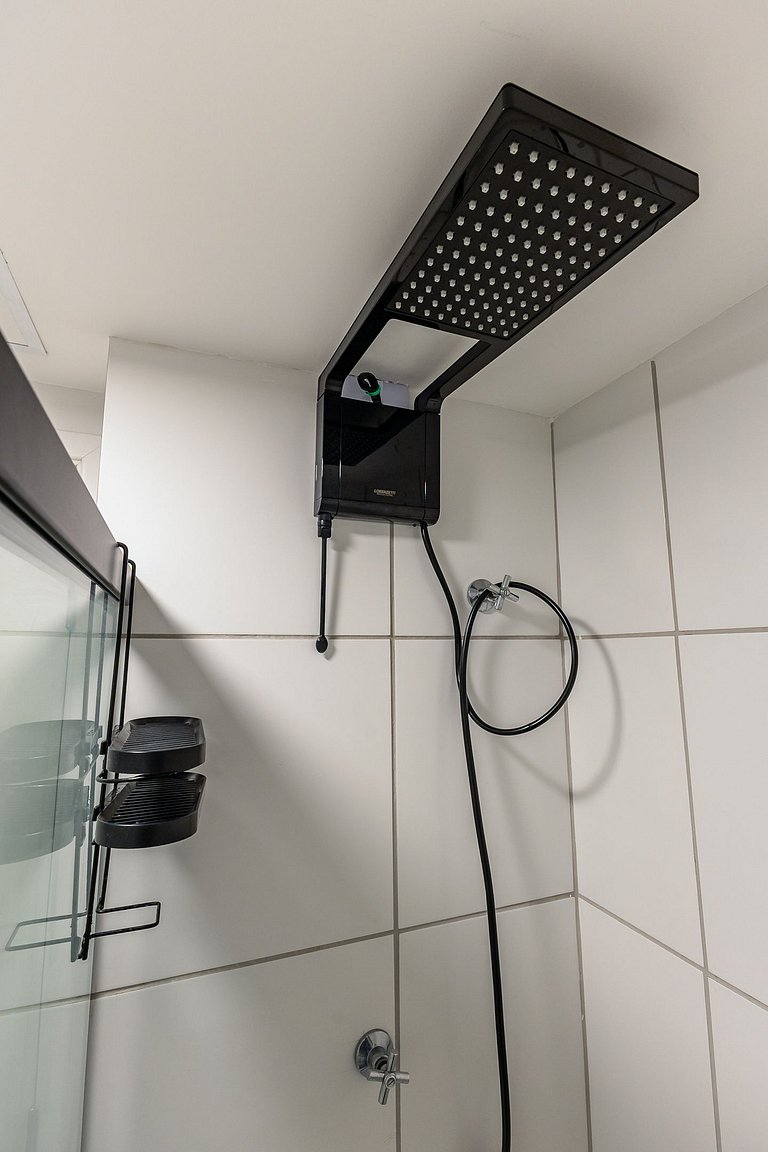 Belo Studio na Liberdade | Piscina, Varanda, Wi-Fi