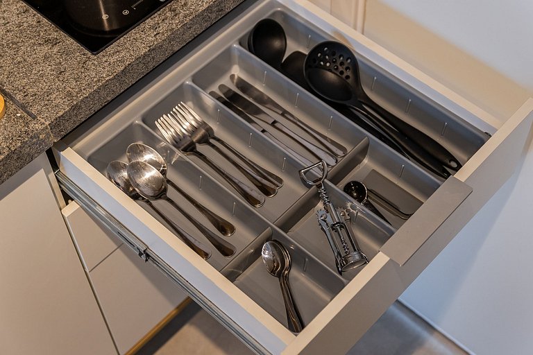 Belo Studio na Liberdade | Piscina, Varanda, Wi-Fi