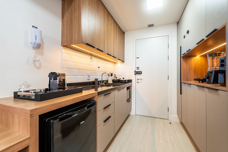 Autêntico Studio no Brooklin Wi-Fi + AC | Delfhy