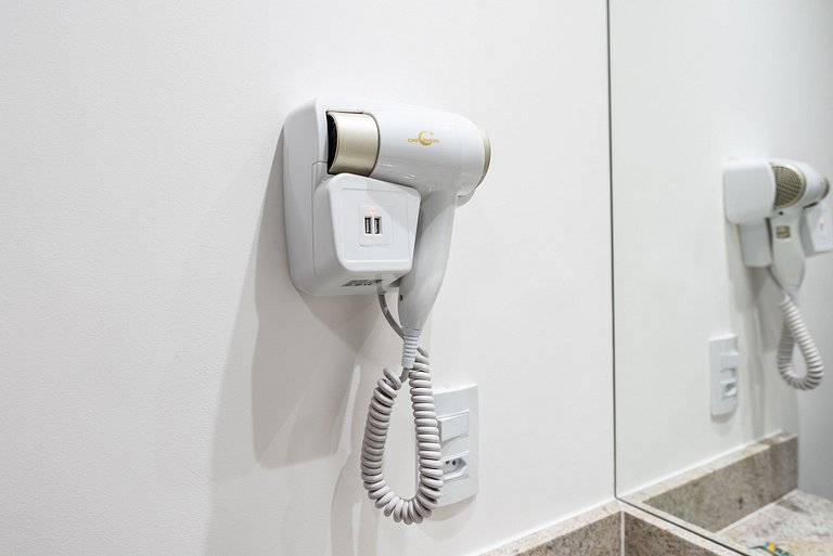 Autêntico Studio no Brooklin Wi-Fi + AC | Delfhy