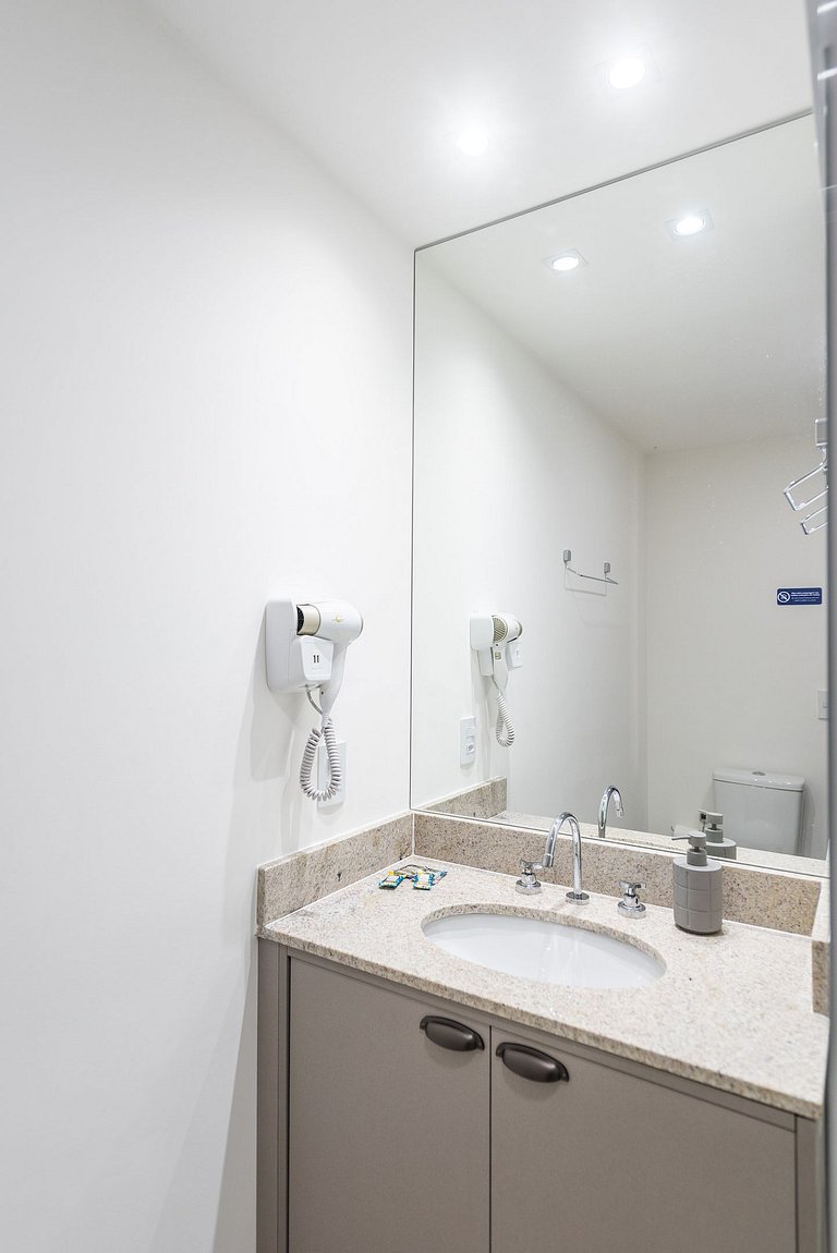 Autêntico Studio no Brooklin Wi-Fi + AC | Delfhy