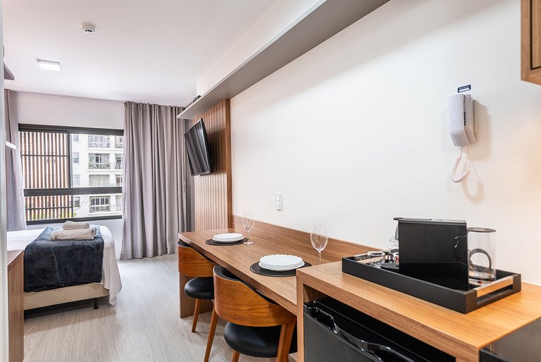 Autêntico Studio no Brooklin Wi-Fi + AC | Delfhy