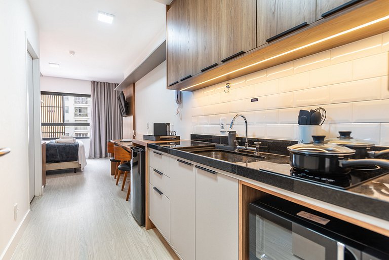 Autêntico Studio no Brooklin Wi-Fi + AC | Delfhy