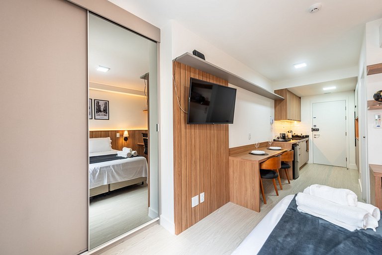 Autêntico Studio no Brooklin Wi-Fi + AC | Delfhy