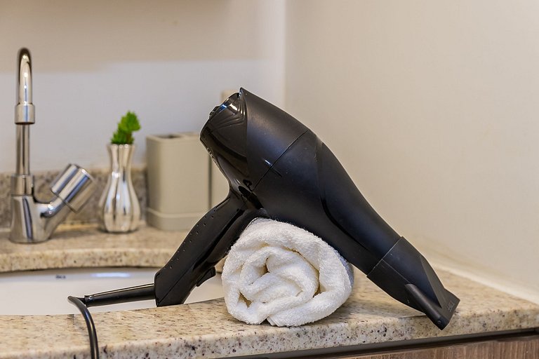 Belo Studio Vila Madalena | Piscina + Varanda + AC