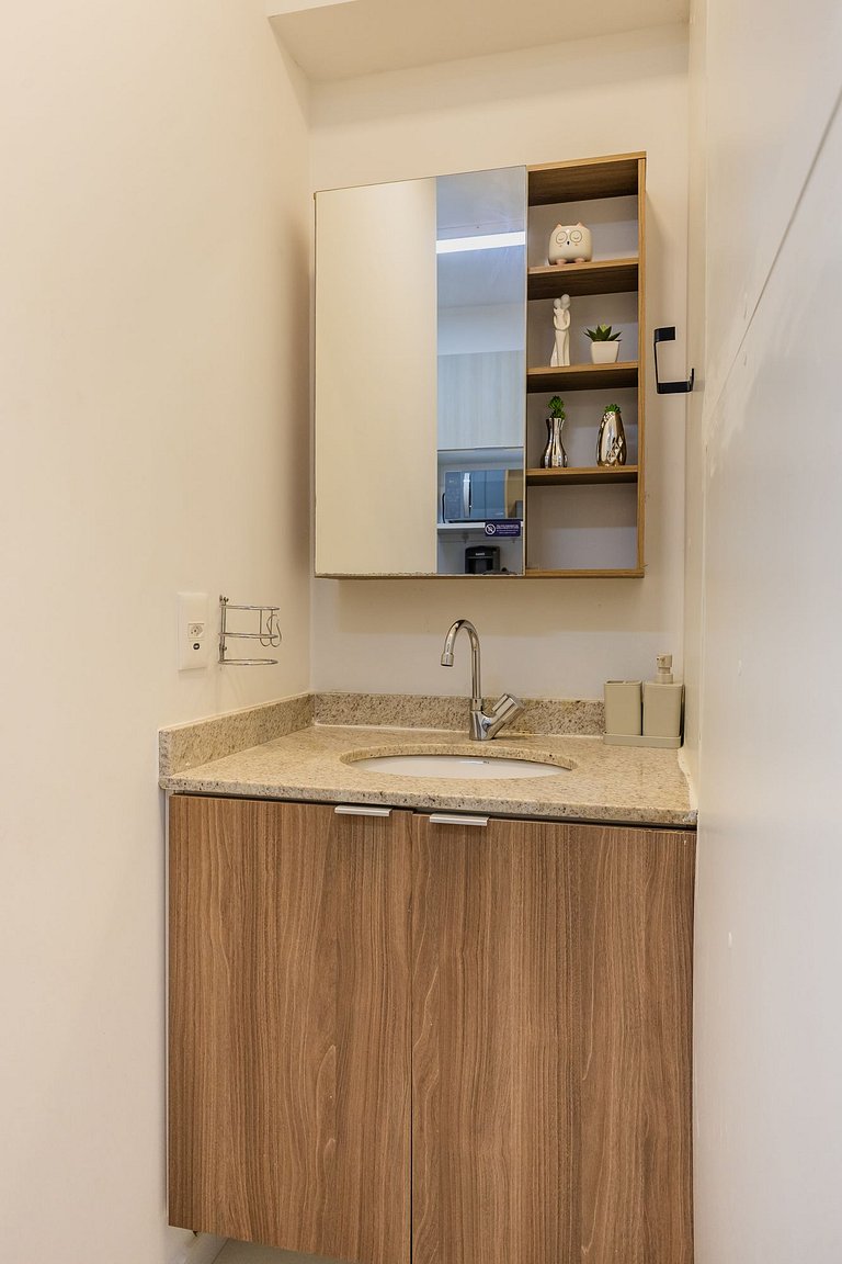 Belo Studio Vila Madalena | Piscina + Varanda + AC