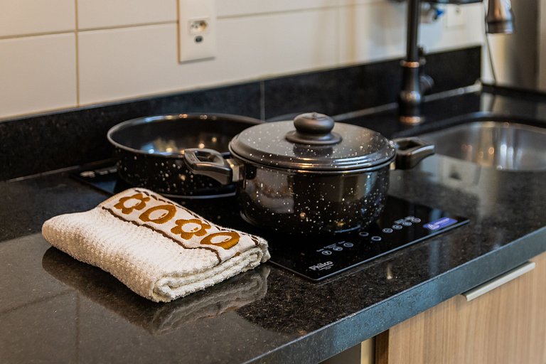 Belo Studio Vila Madalena | Piscina + Varanda + AC