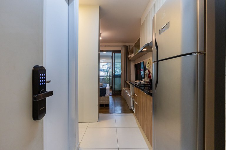 Belo Studio Vila Madalena | Piscina + Varanda + AC