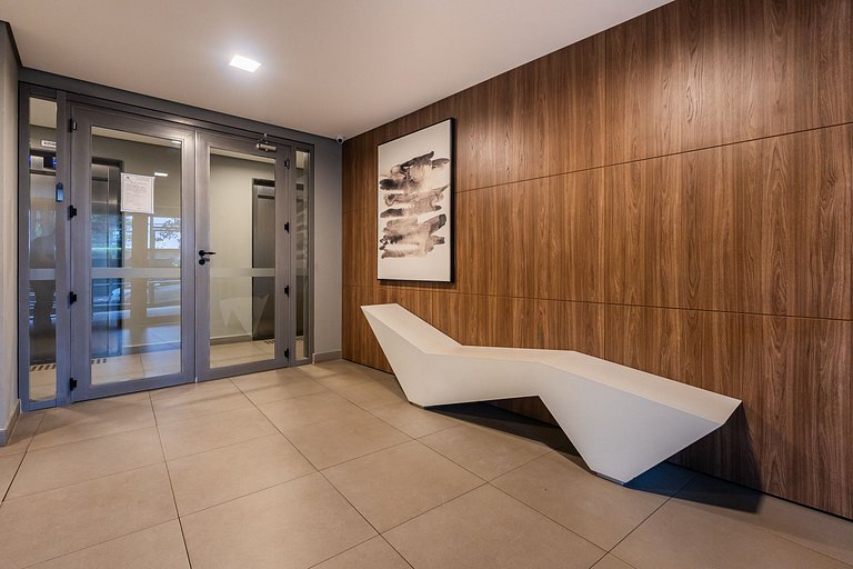 Belo Studio Vila Madalena | Piscina + Varanda + AC