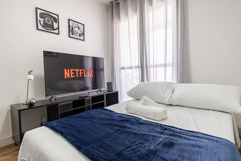 Apê Confortável 1 dorm. República | Vaga e Piscina