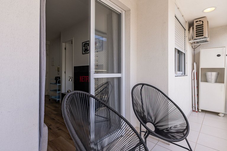 Apê Confortável 1 dorm. República | Vaga e Piscina