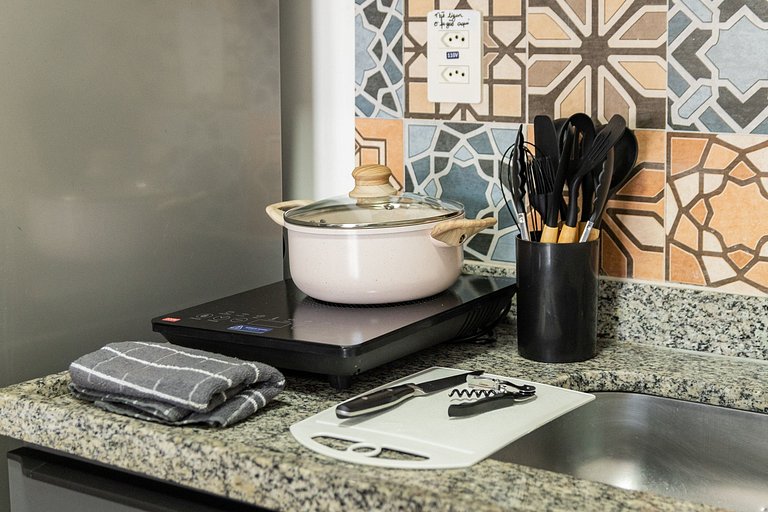 Apê Confortável 1 dorm. República | Vaga e Piscina