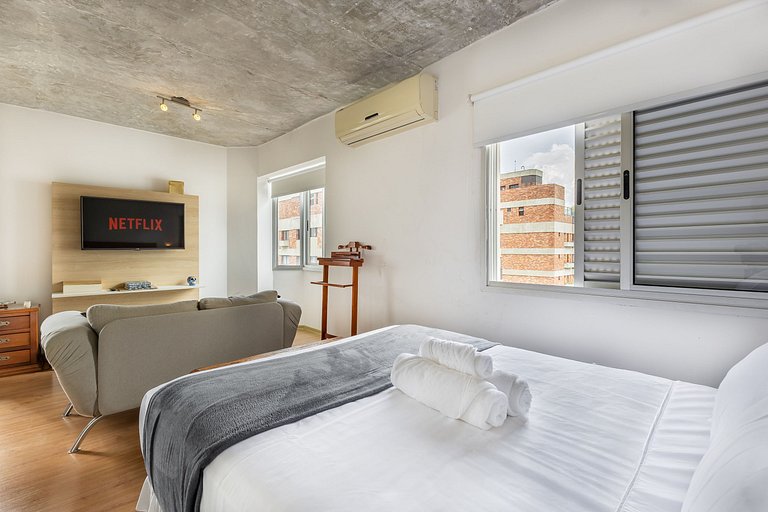 Belo Apê Vila Nova Conceição c/ Piscina, Vaga e AC