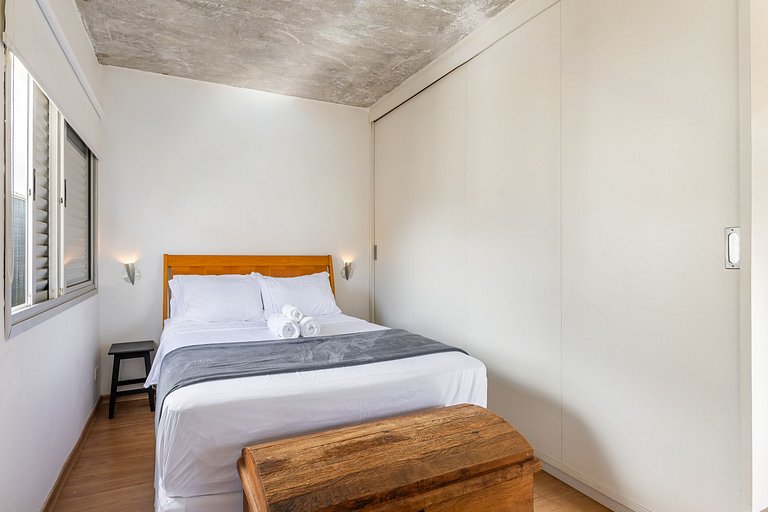 Belo Apê Vila Nova Conceição c/ Piscina, Vaga e AC