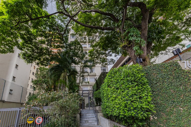 Belo Apê Vila Nova Conceição c/ Piscina, Vaga e AC